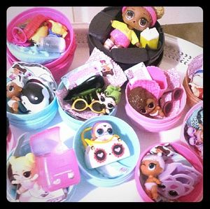 11 lol surprise dolls